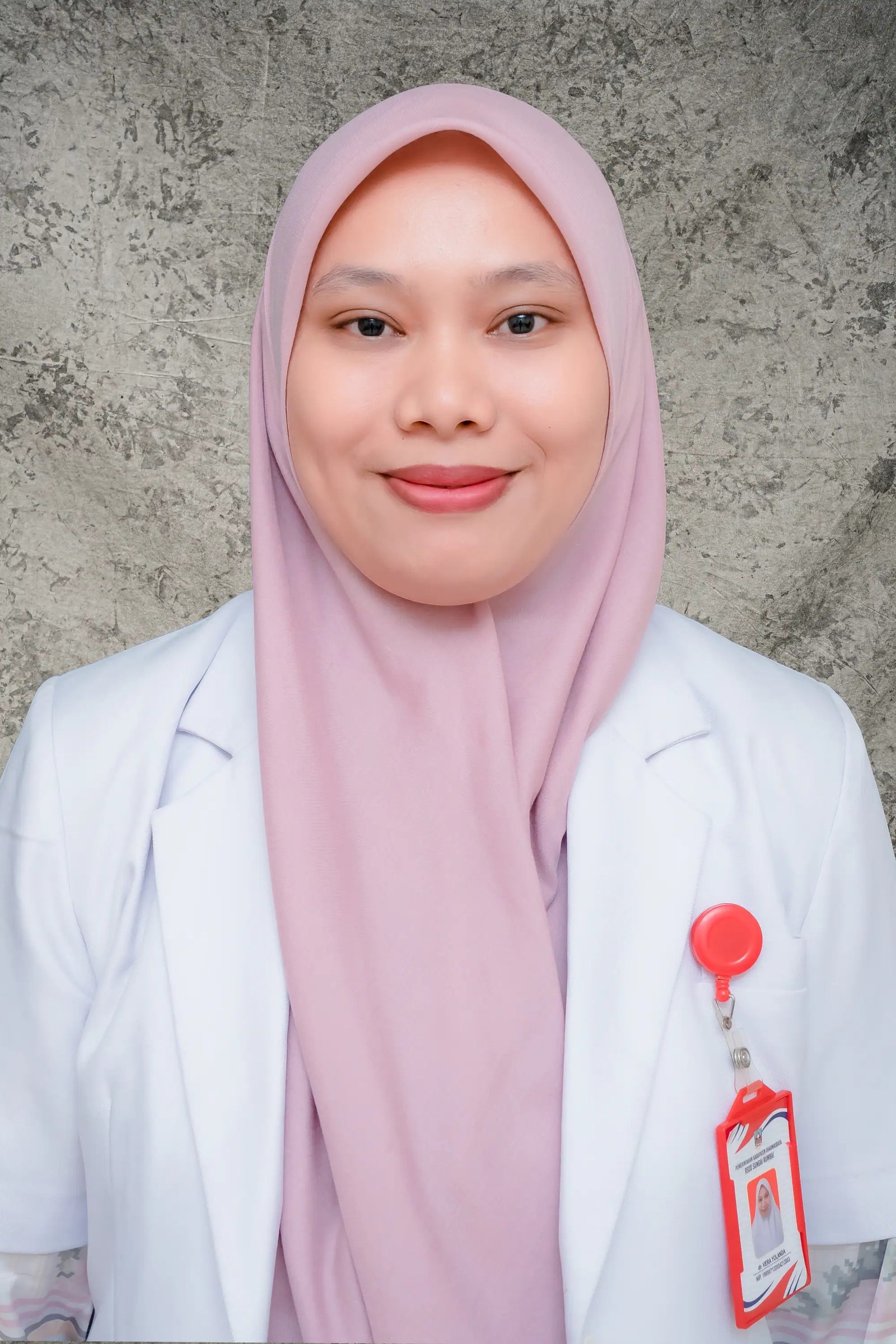 dr. Vera Yolanda