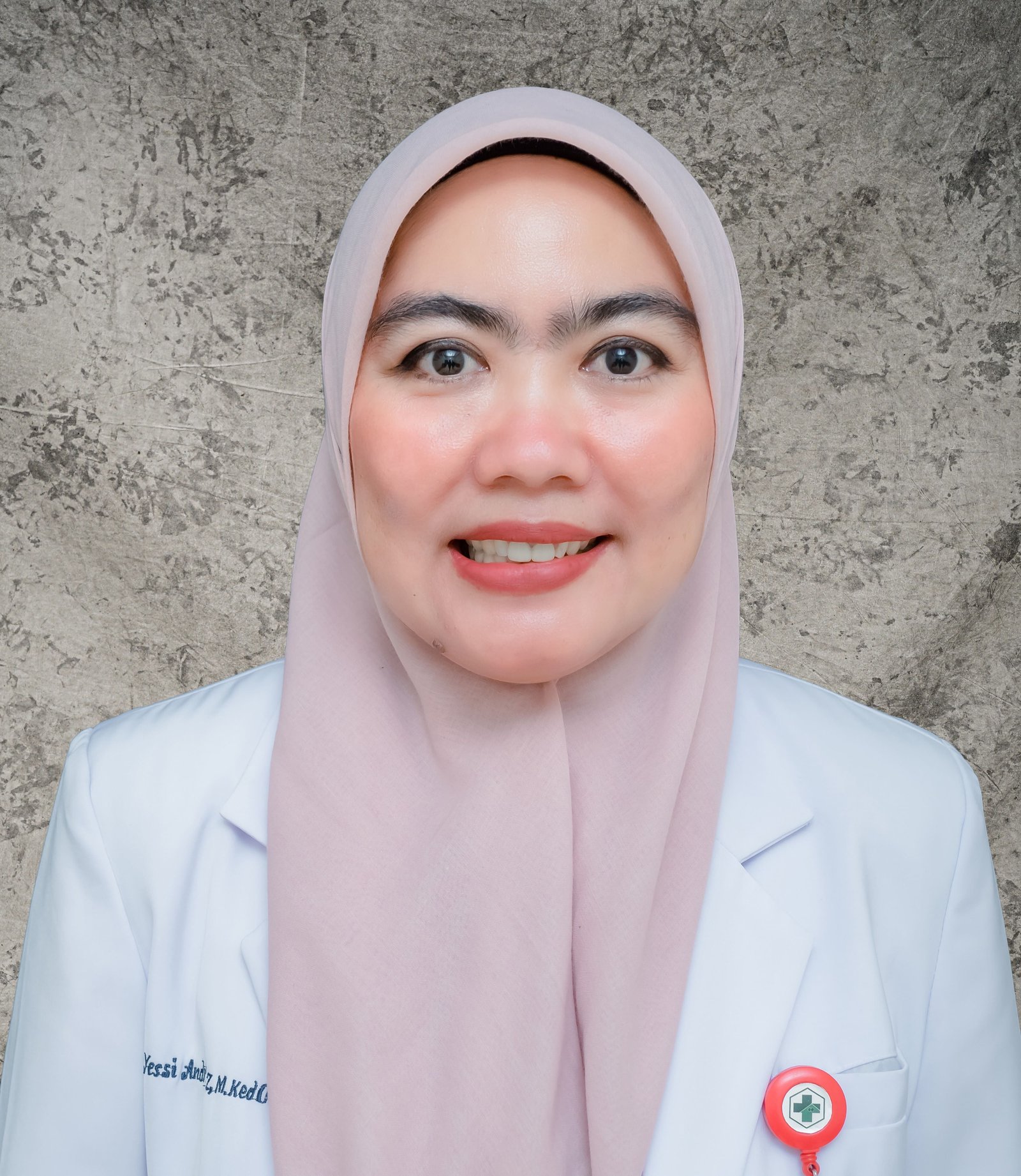 dr. Yessi Andriani Zainal, M.Ked (Paru) Sp.P 