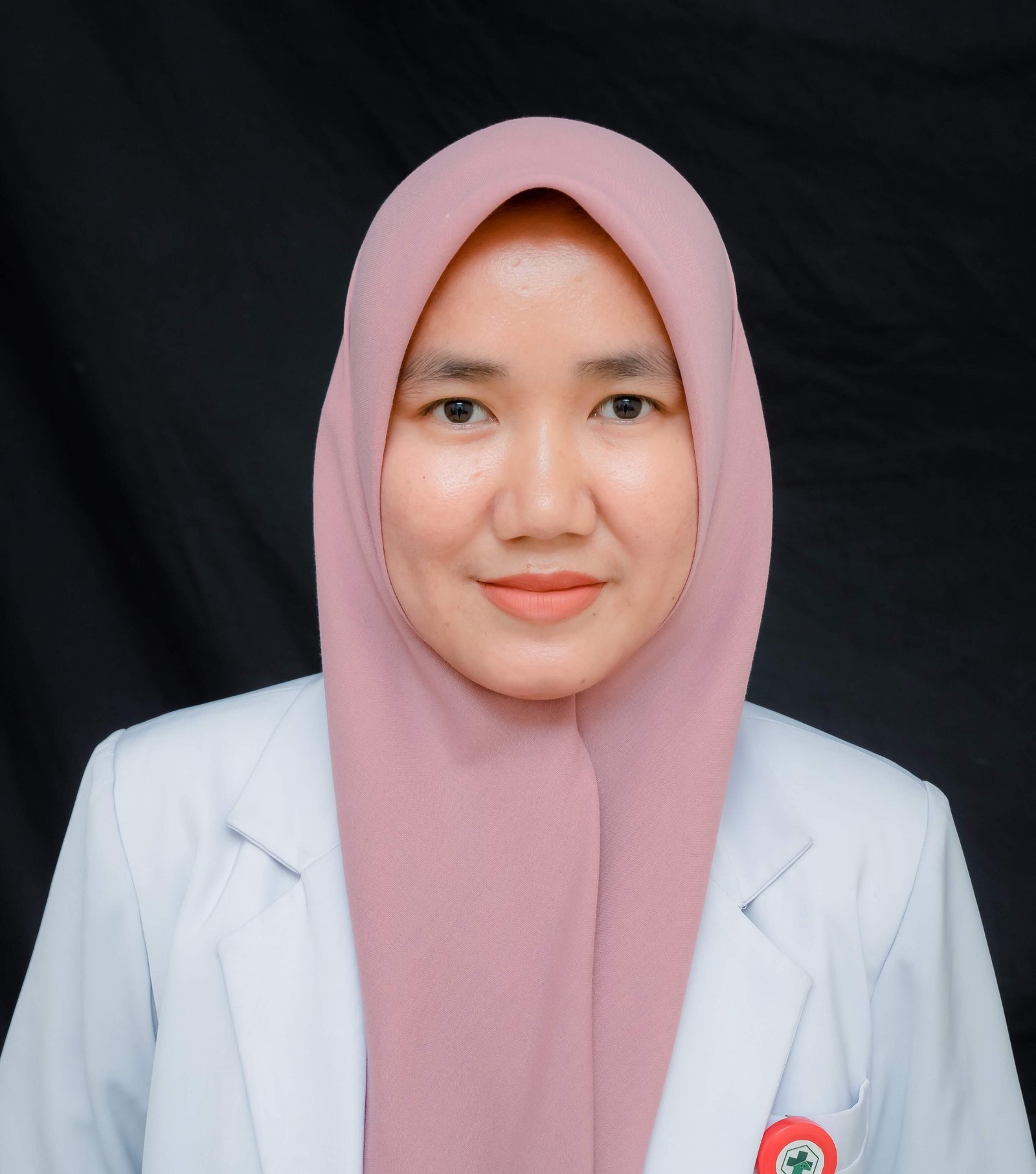 dr. Yoana Febri Yeni